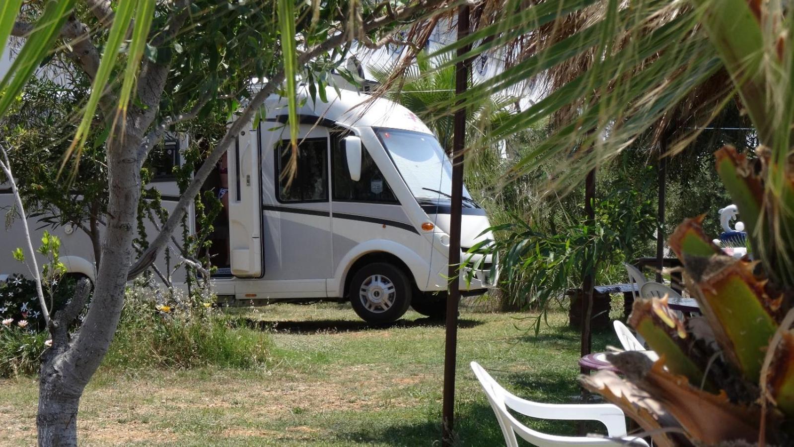 Hotel Mavi Cennet Camping Caravan Kızılot Exterior foto